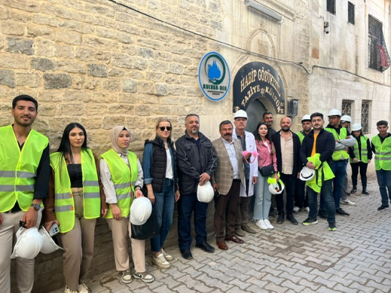 İnşaat Bölümü Öğrencileri Kilis’in Tarihi Dokusunu Sahada İnceledi